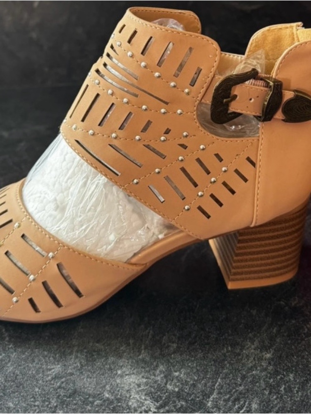 Jolimall women’s tan/light brown heel/ size 6